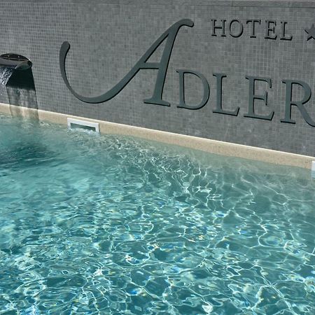 Hotel Adler Алассіо Екстер'єр фото