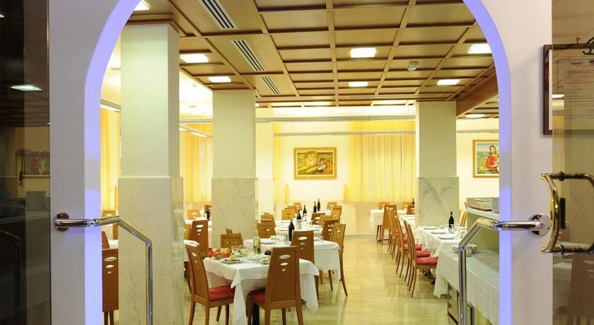 Hotel Adler Алассіо Екстер'єр фото