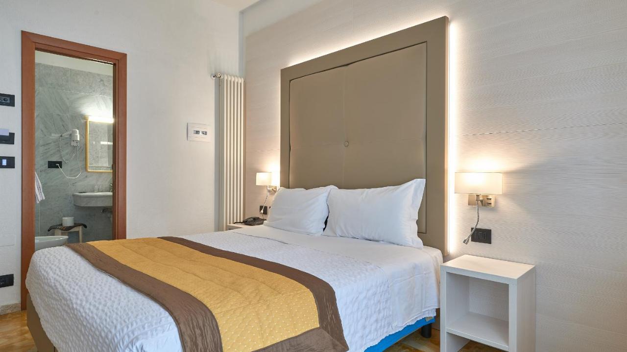 Hotel Adler Алассіо Екстер'єр фото