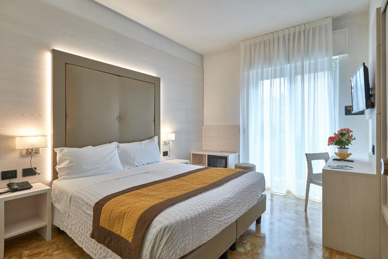 Hotel Adler Алассіо Екстер'єр фото
